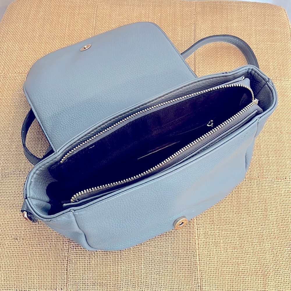 gray purse - Picture 2 of 5
